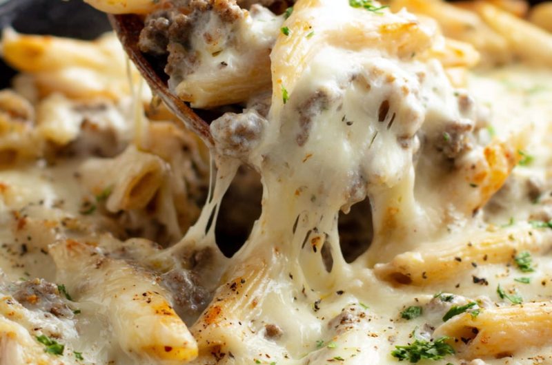 Ground Beef Alfredo Bake