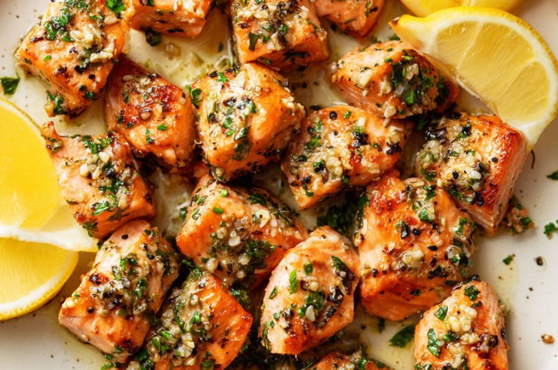 Garlic Butter Salmon Bites