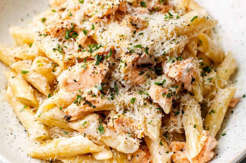 Garlic Butter Salmon Pasta